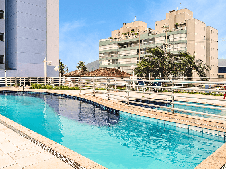 Beachfront Apartment by Doce Lar de Bertioga