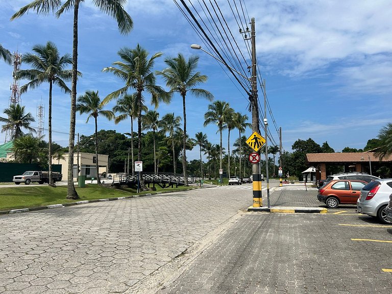 Casa en Condominio en Riviera de São Lourenço